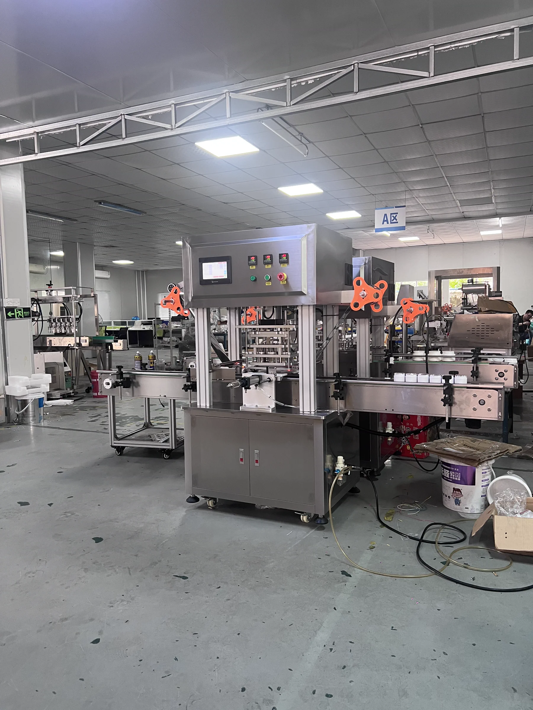 Bottle and Jar Inline Heat Press Sealer · Factory test