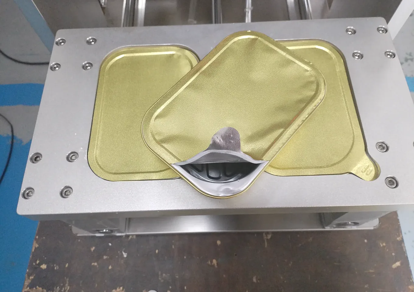 Real sample or process reference