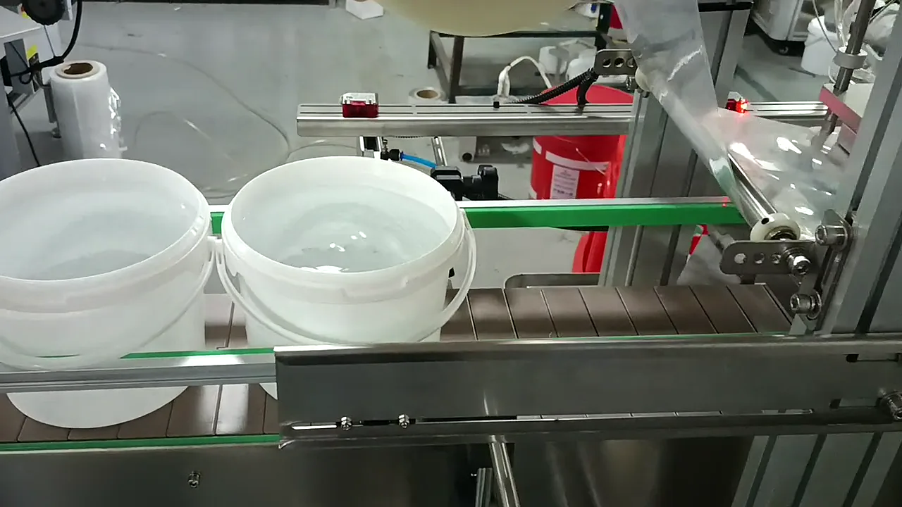 Large-Diameter Pail Heat Sealer · Operating Video