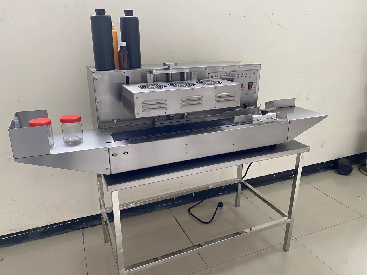 Benchtop Air-Cooled Induction Foil Sealer