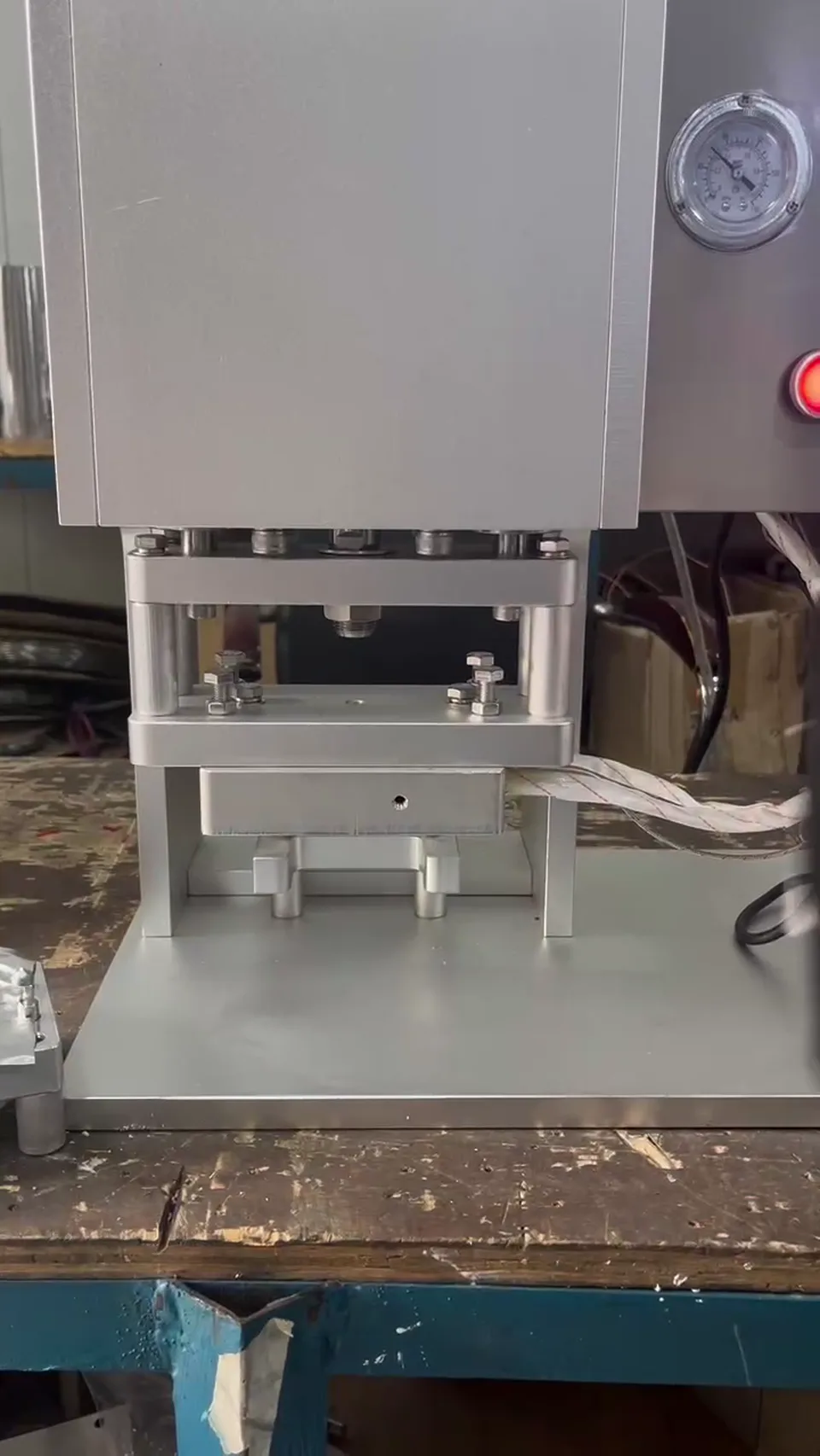 Small-Diameter Cup Sealer SGP-03 · View Product Video