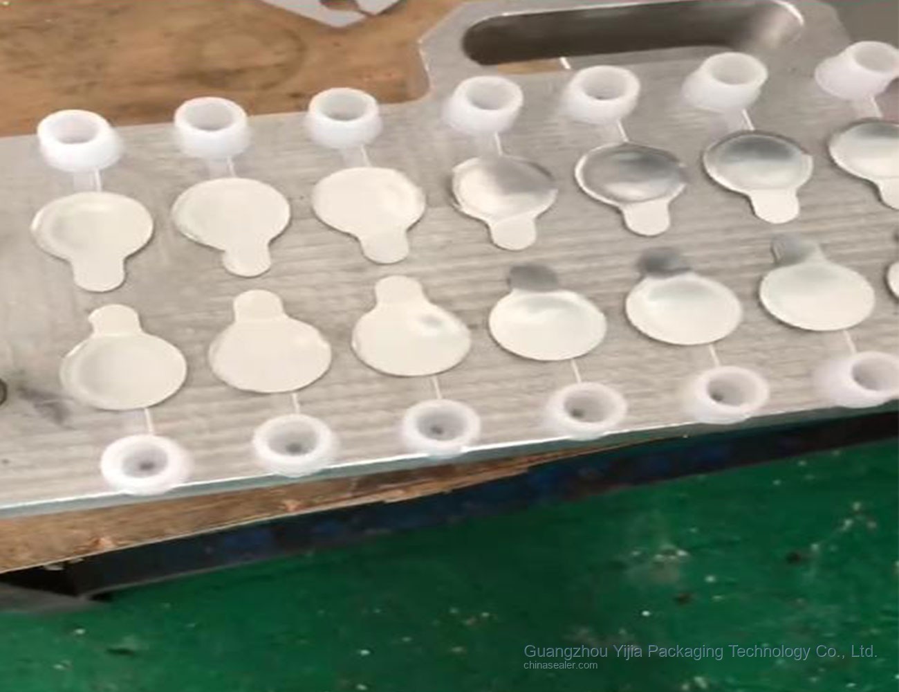 Selladora de lámina de aluminio para tubos de reactivos - Referencia de selección